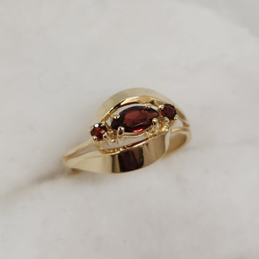 Garnet Eye