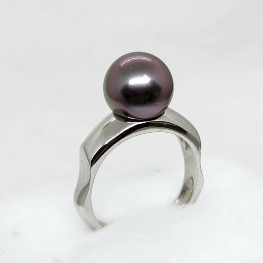 Midnight Pearl