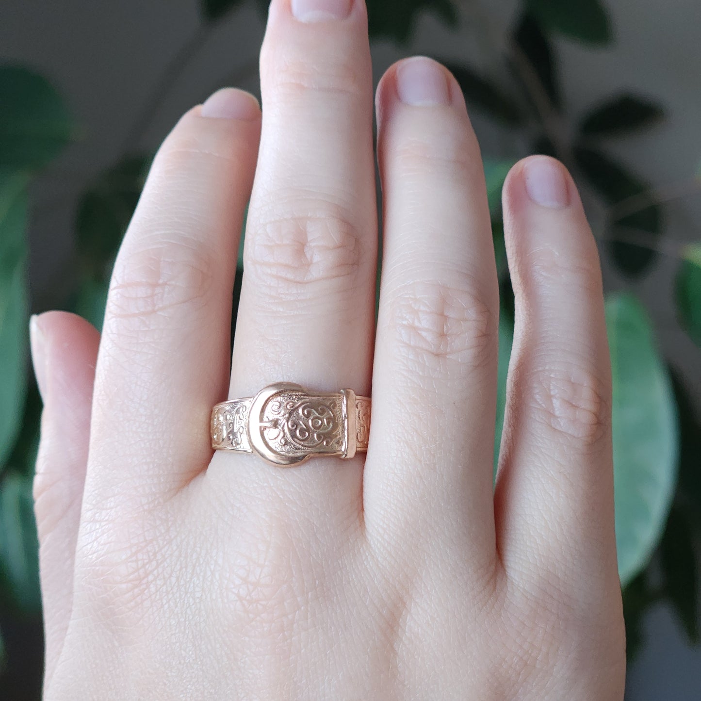 Buckle Ring