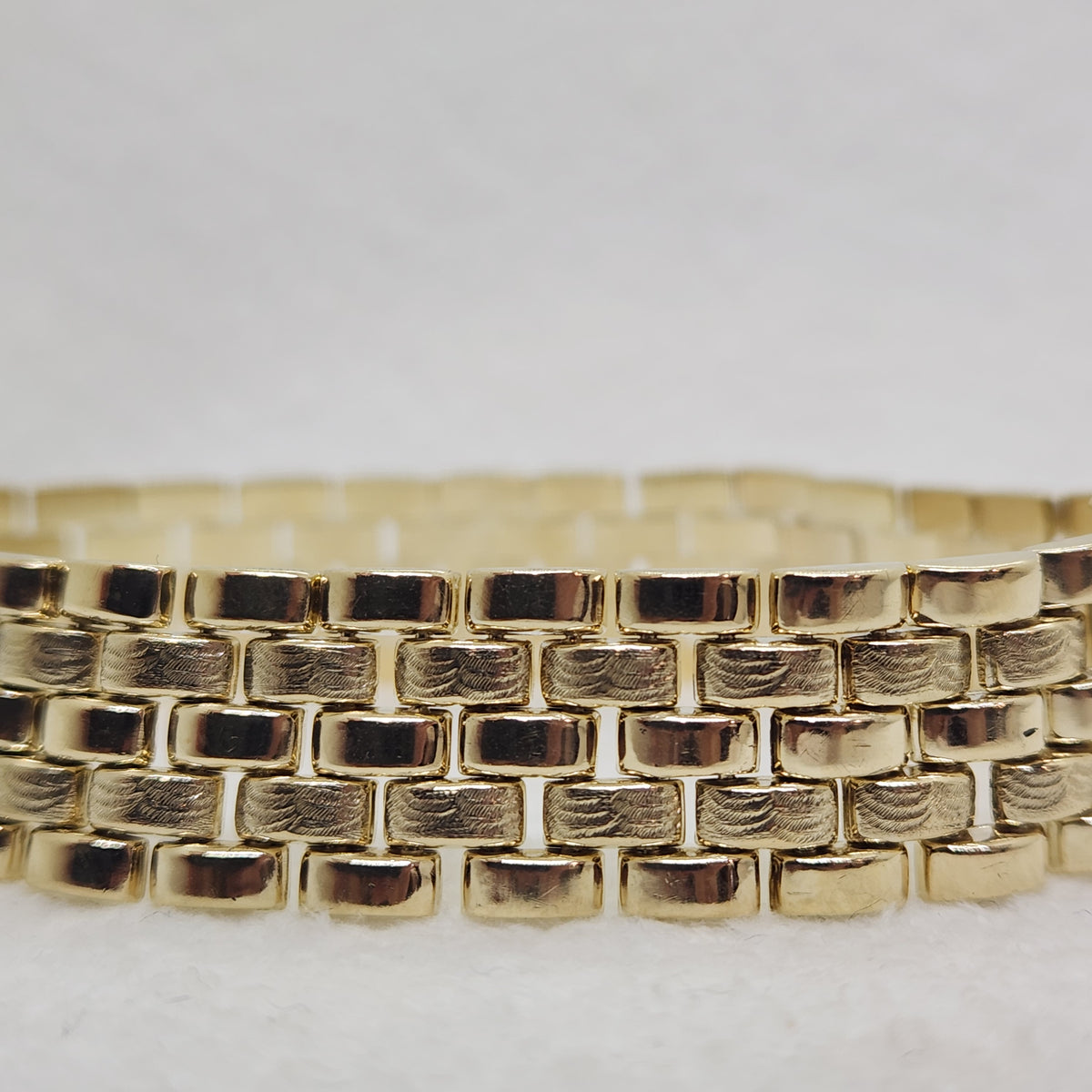 Cartier-esque