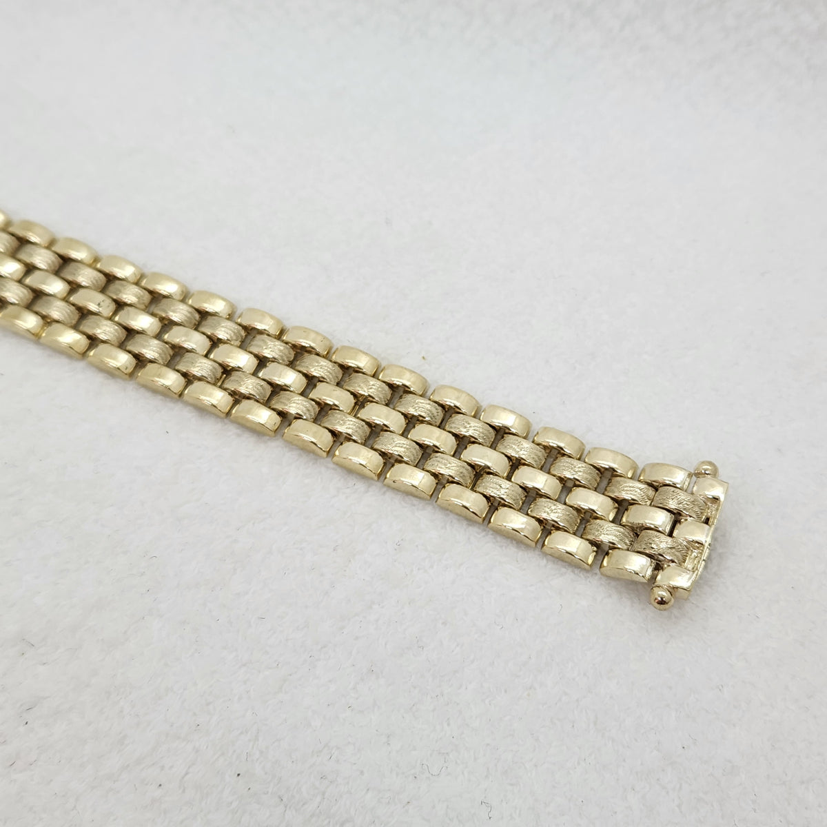 Cartier-esque