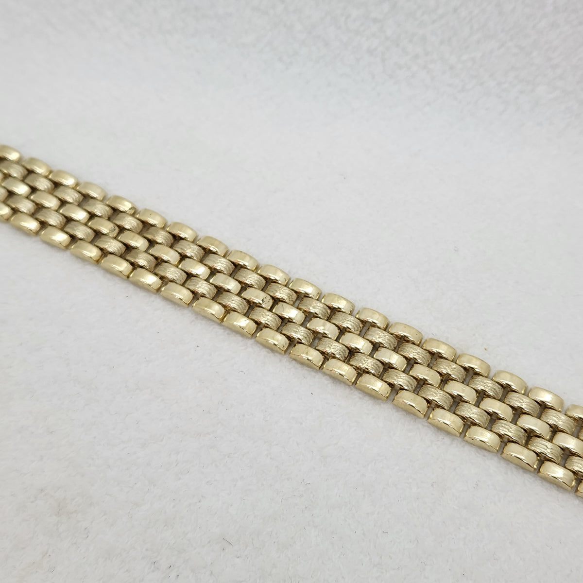 Cartier-esque