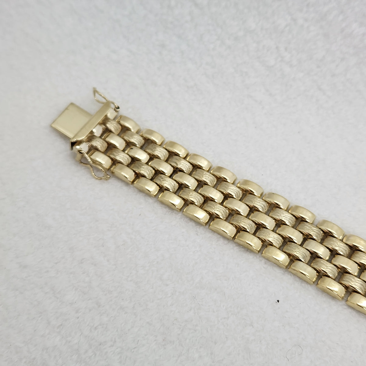 Cartier-esque
