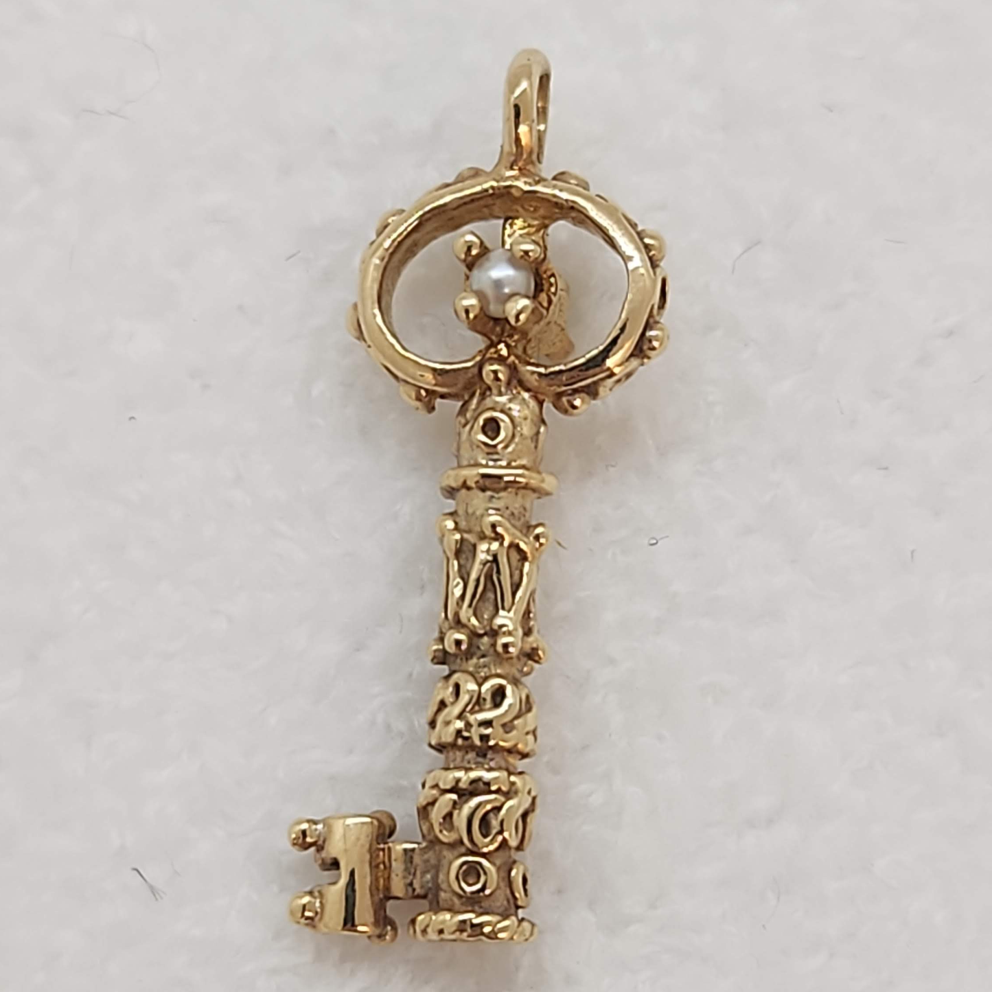 Decorative Key Pendant