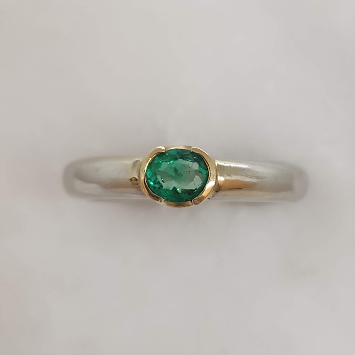 Emerald Two Tone Solitaire